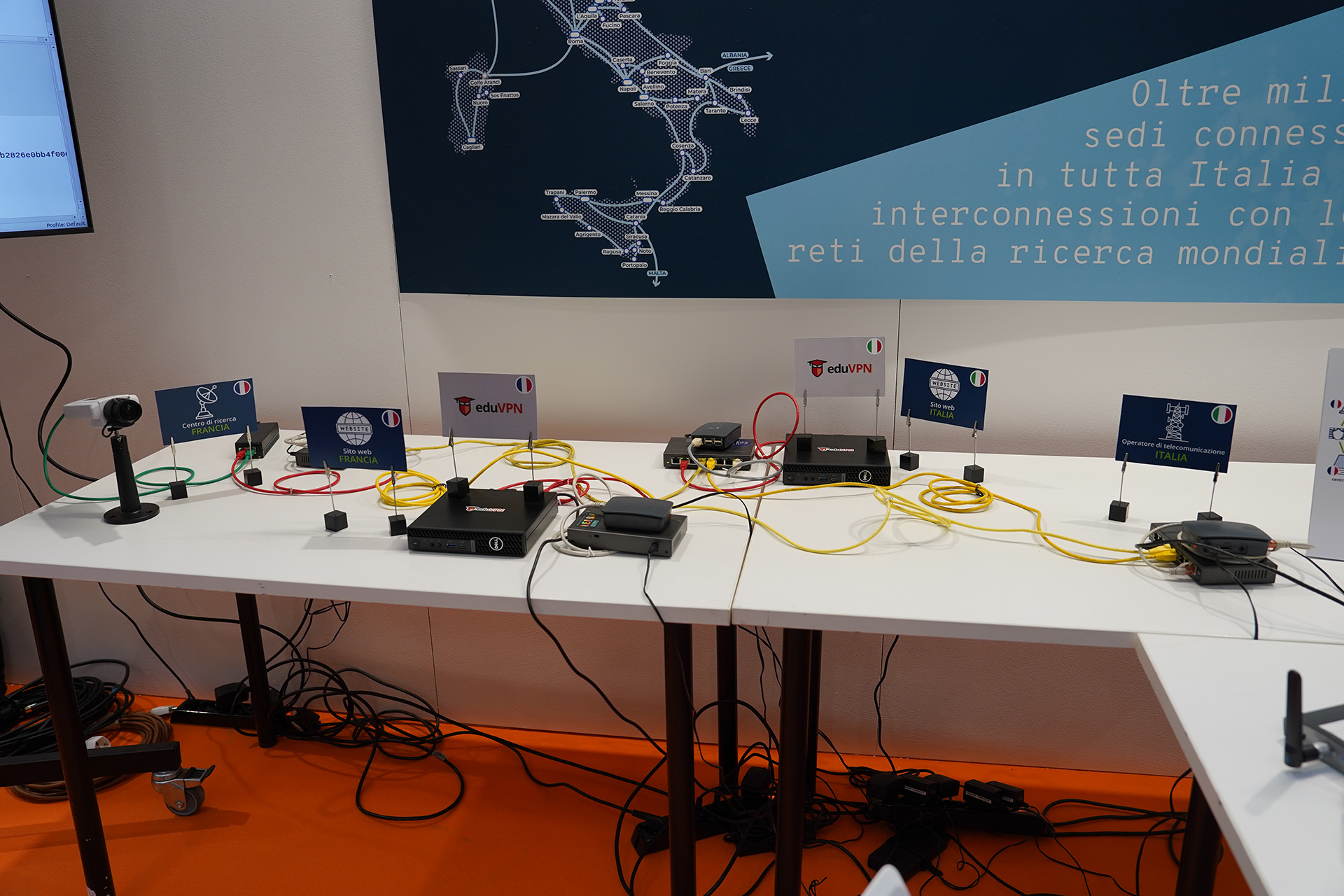 Miniature internet network set up by GARR at Maker Faire Rome to demonstrate how a VPN works. Picture by GARR.